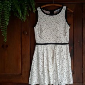 🧞‍♀️Women's  Speechless Lace overlay midi dress